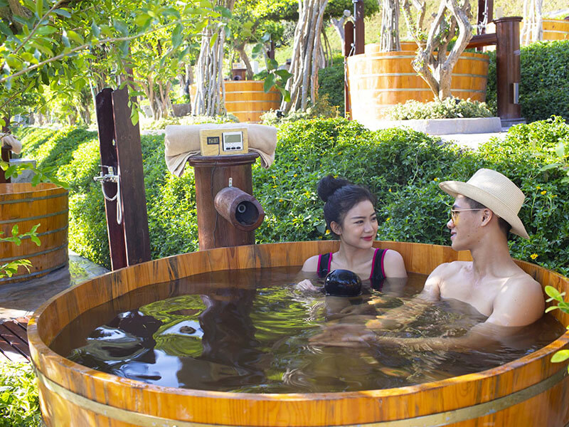 [Bật Mí TOP 10+ Bí Quyết] Kinh Nghiệm Tắm Bùn Hòn Tằm Nha Trang!