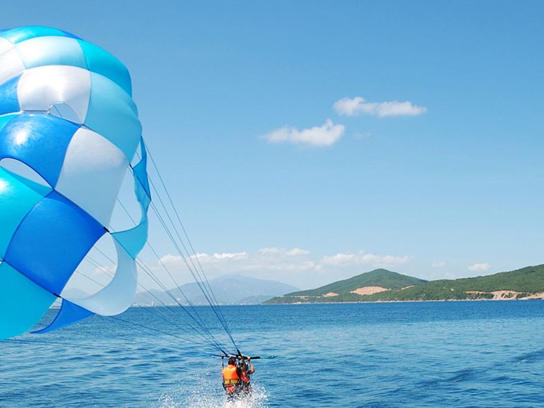 Khu Du Lịch Bãi Tranh Nha Trang - TOP Điểm Đến Hấp Dẫn!