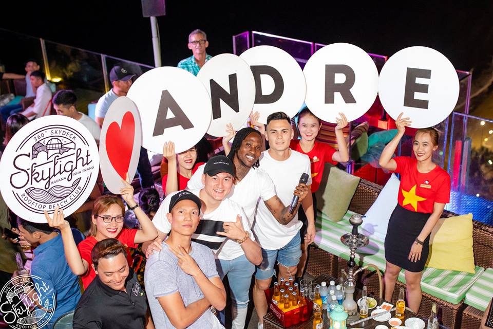 Skylight Bar Nha Trang – Địa điểm ăn chơi “ HOT” nhất Châu Á