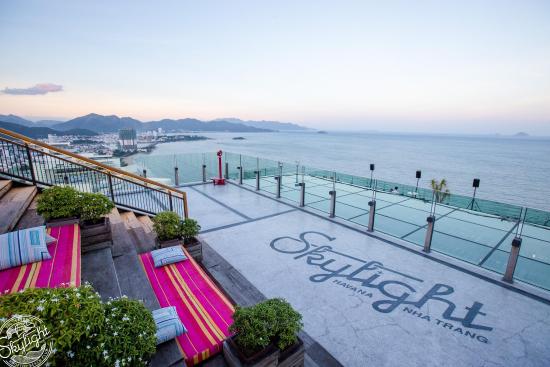 Skylight Bar Nha Trang – Địa điểm ăn chơi “ HOT” nhất Châu Á