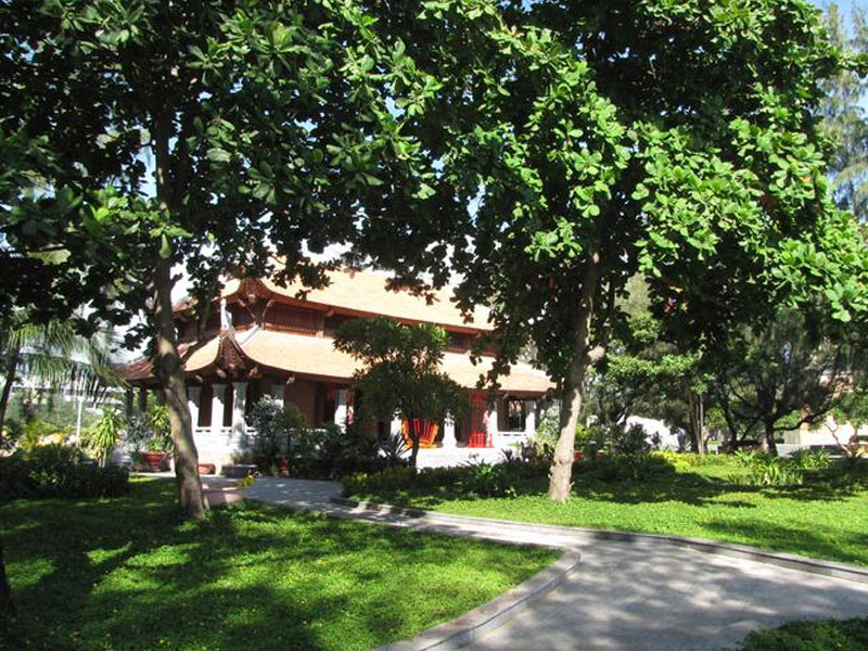 Công Viên Bạch Đằng Nha Trang - Điểm Đến Hấp Dẫn!