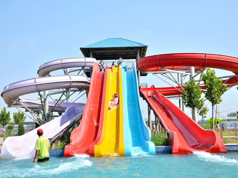 Công Viên Nước Golden Peak Water Park Nha Trang 2025