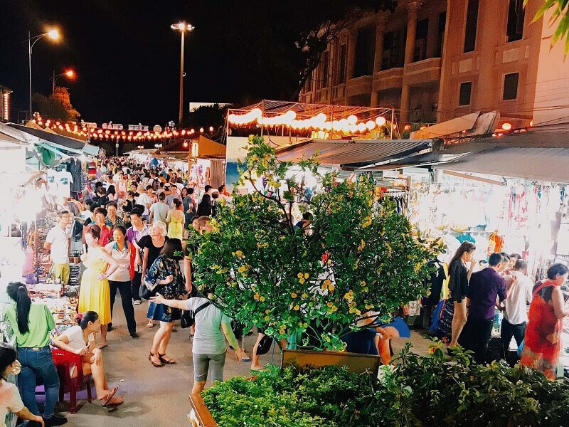 Chợ Đêm Nha Trang - TOP Khu Chợ Sầm Uất Số 1!