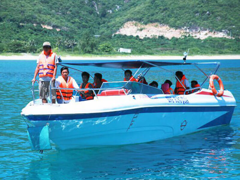 [TOP 10+ Lý Do] Bạn Nên Đi Vịnh San Hô Nha Trang "Ngay Hôm Nay"!