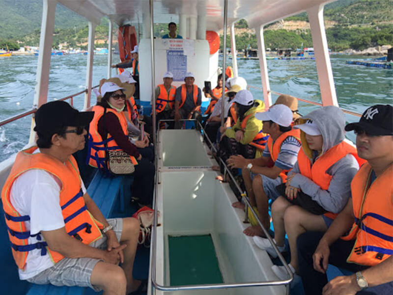 [TOP 10+ Lý Do] Bạn Nên Đi Vịnh San Hô Nha Trang "Ngay Hôm Nay"!