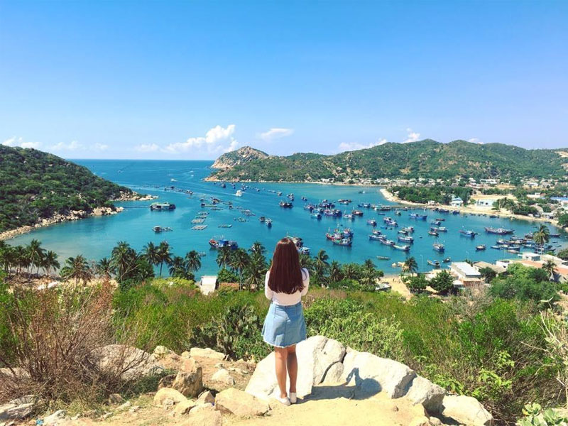 Vịnh Vĩnh Hy - "TOP Vịnh Đẹp Nhất Việt Nam" Chờ Bạn Khám Phá!