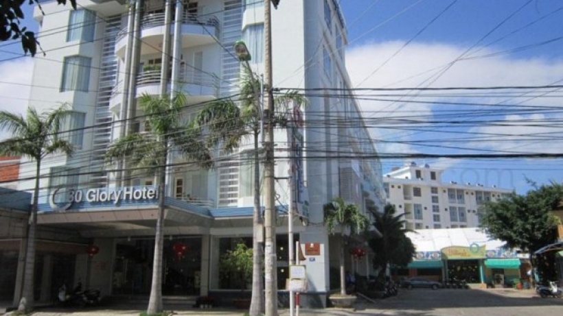 Khách Sạn C30 Glory
