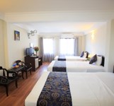 Khách Sạn Phố Biển