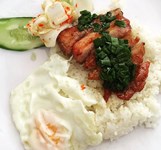 Cơm Tấm Sườn Que Ngô Gia Tự