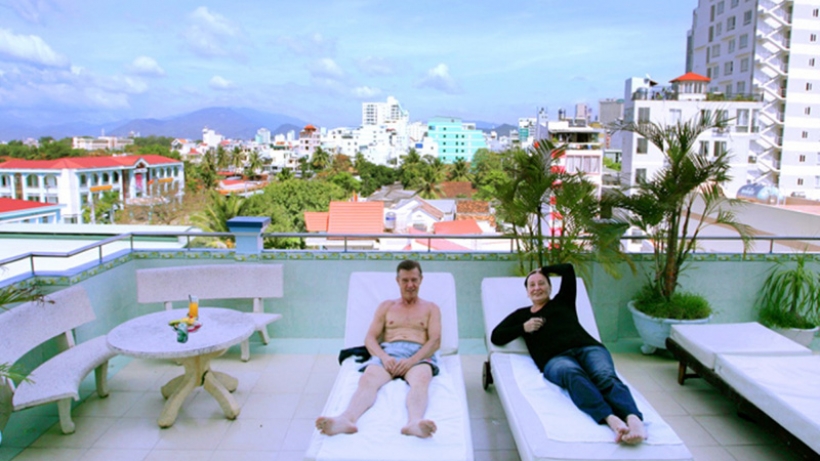 Khách Sạn Golden Dragon - Rồng Vàng 