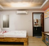 Khách Sạn Olympus ( Khách Sạn Pha Lê Xanh 2)