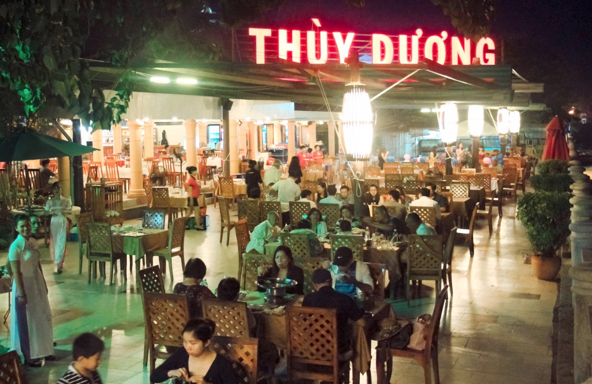 Nhà Hàng Thùy Dương - Hải Sản Tươi Sống