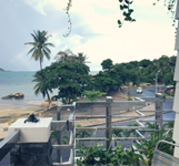 Vivid Seaside Homestay