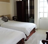 Khách Sạn Apus Inn