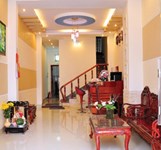 Khách Sạn Apus Inn