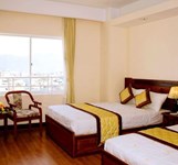 Khách Sạn Quốc Hương