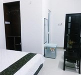 Khách Sạn Phong Lưu