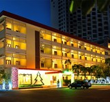 Khách Sạn Tropicana