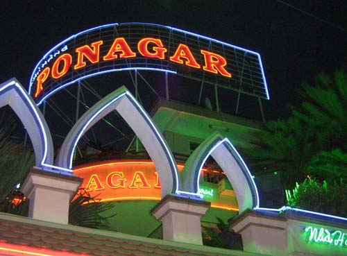 Nhà Hàng Tiệc Cưới Ponagar Nha Trang