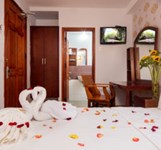 Khách Sạn Pearl Beach Nha Trang (Khách Sạn Biển Ngọc)