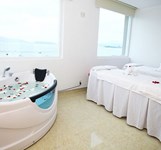 Khách sạn Tri Giao Nha Trang