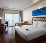 Khách Sạn Legend Sea