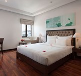 Khách Sạn Legend Sea