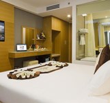 Khách Sạn Dendro Gold Nha Trang