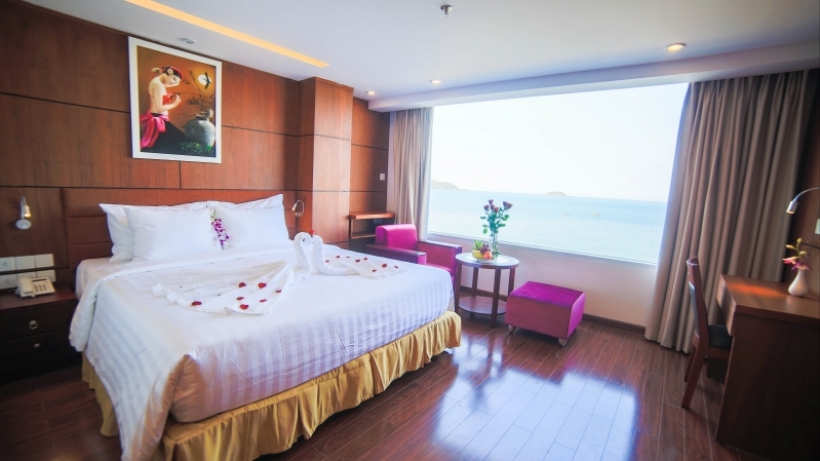 Khách Sạn Calm Seas Nha Trang 