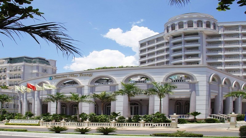 Khách Sạn Sunrise Nha Trang Beach Hotel & Spa [MỚI 100%]