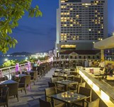 Khách sạn Diamond Bay Nha Trang