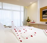 Khách sạn Diamond Bay Nha Trang