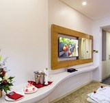 Khách sạn Diamond Bay Nha Trang