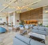 Khách Sạn Queen Ann Nha Trang