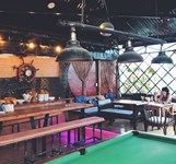 Hà Vân Hotel & The Rooftop Lounge