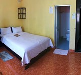 Hà Vân Hotel & The Rooftop Lounge