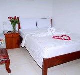 Khách Sạn Ngọc Lục Bảo Nha Trang