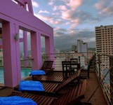Khách Sạn The Golden Rain Nha Trang