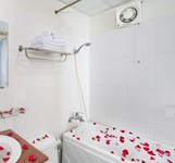 Khách Sạn Golden Lotus - Sen Vàng