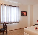 Khách Sạn Đèn Lồng Đỏ