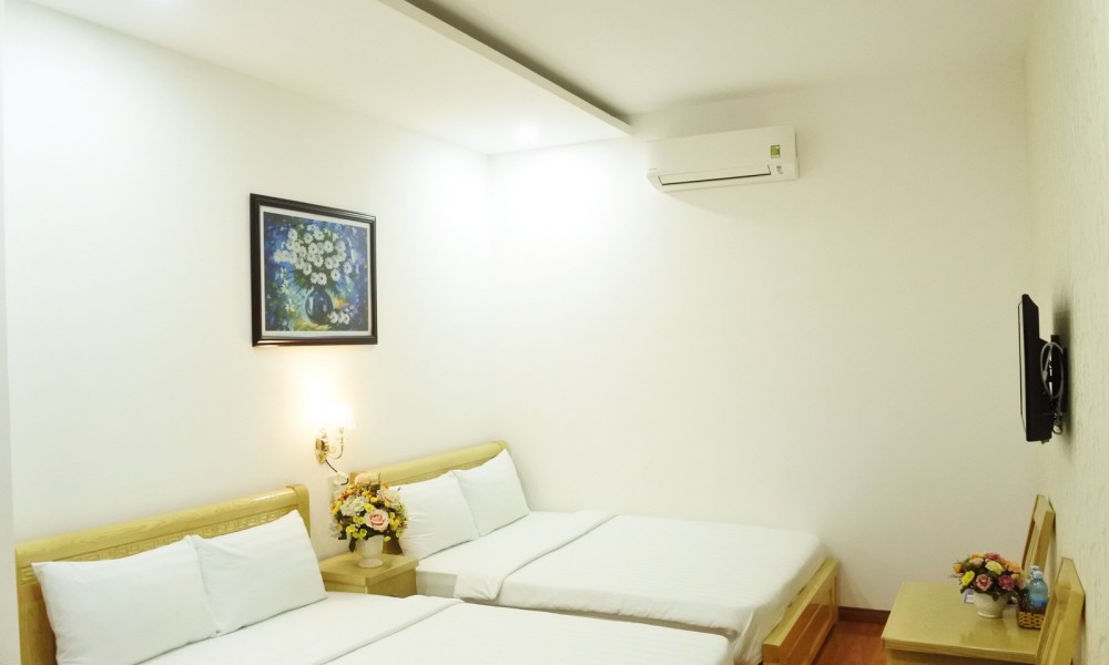 KHÁCH SẠN TRÚC HƯNG