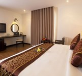 Khách Sạn Edele Nha Trang