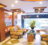 Khách Sạn Pha Lê Xanh 1