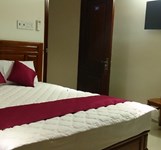 Khách Sạn Opalus H&T