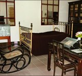 Khu Tưởng Niệm Bác Sĩ Alexandre Yersin Nha Trang