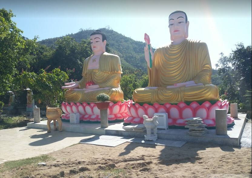 Hai bức tượng Phật chùa Đa Bảo