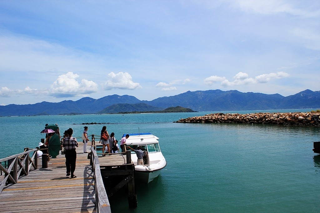 Tàu cao tốc đi Vịnh Ninh Vân Tàu cao tốc đi Vịnh Ninh Vân