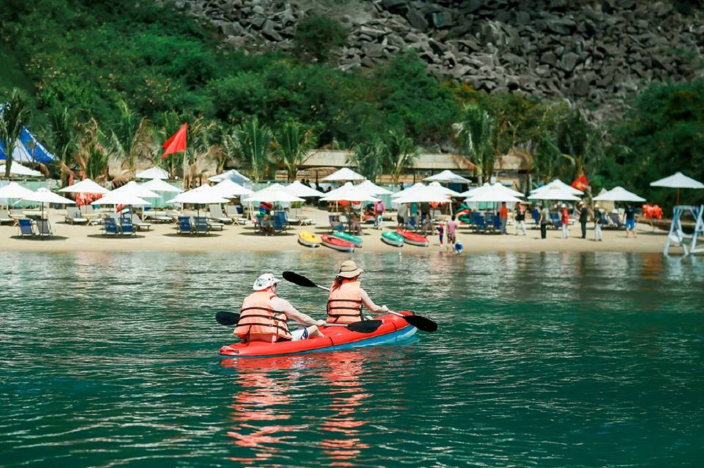 Tour Robinson - Hòn Tằm Nha Trang