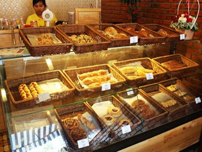 Tiệm Bánh Dâu Bakery & Cafe