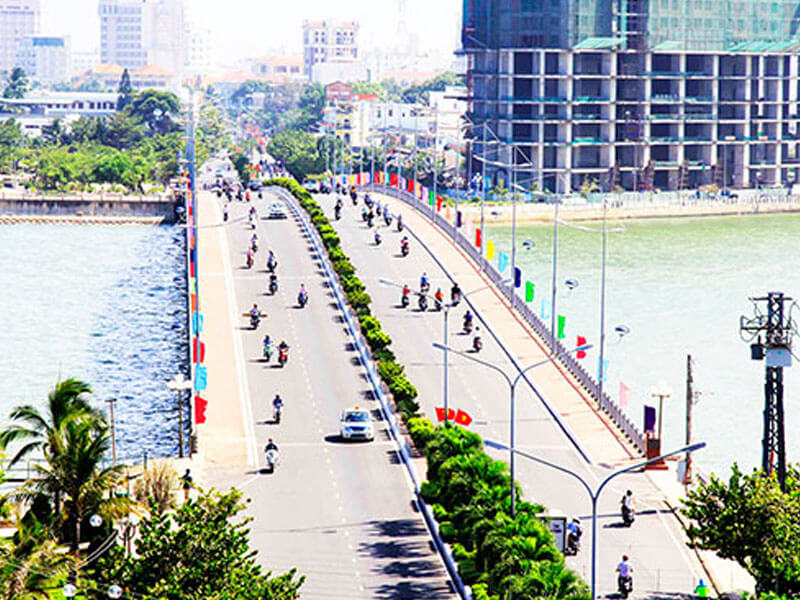 Cầu Trần Phú Nha Trang
